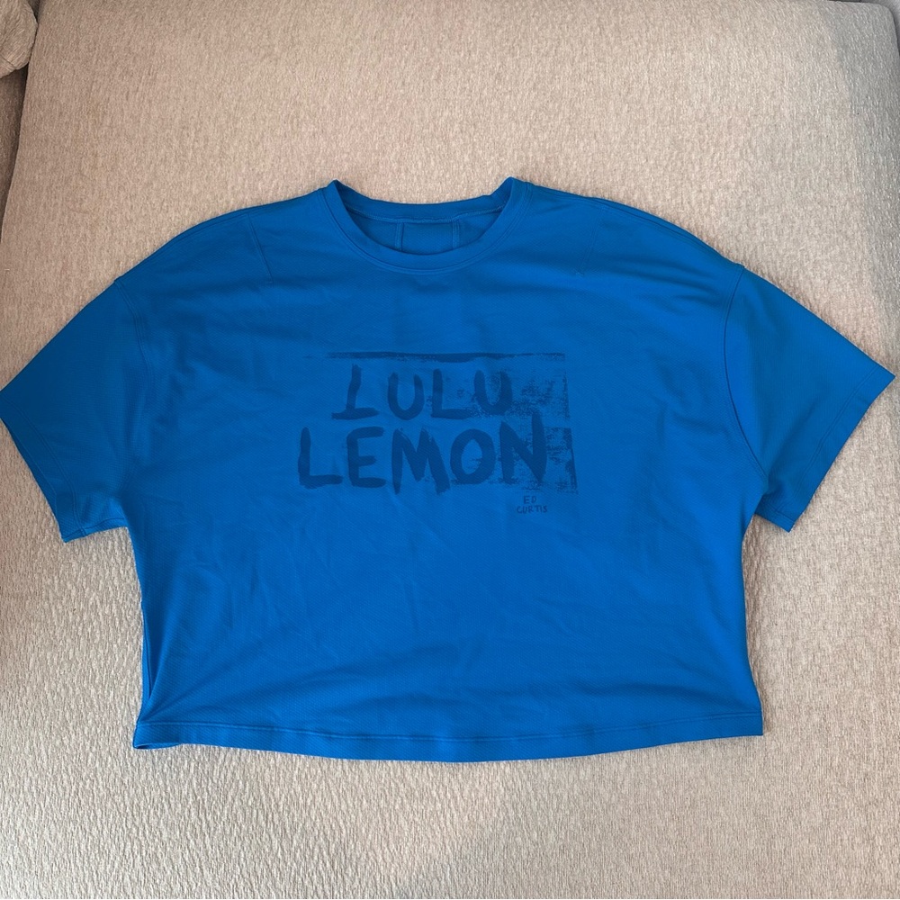 lululemon Cropped T-Shirt